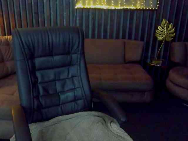 MilaAddam webcam