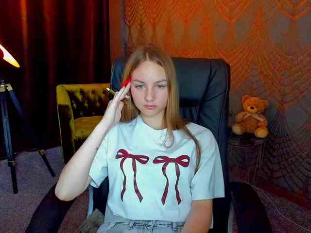 MilaAddam webcam