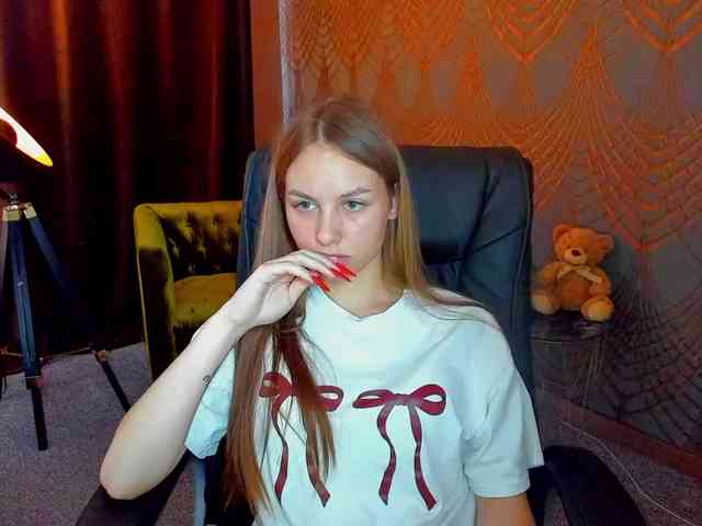 MilaAddam webcam