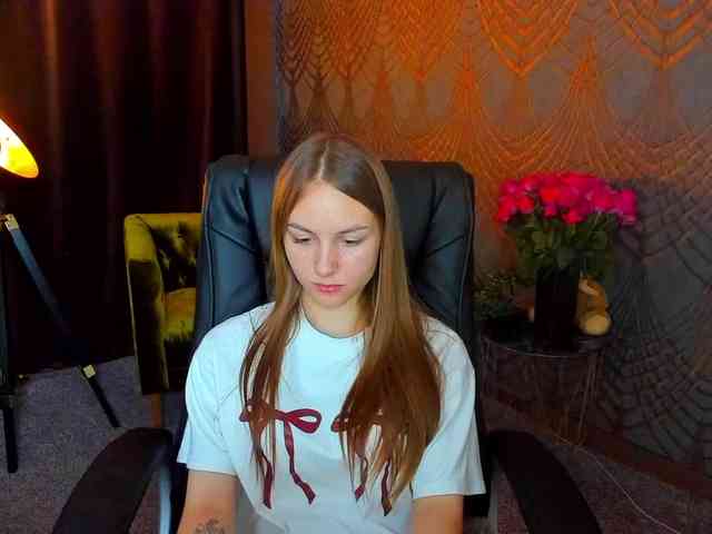 MilaAddam webcam