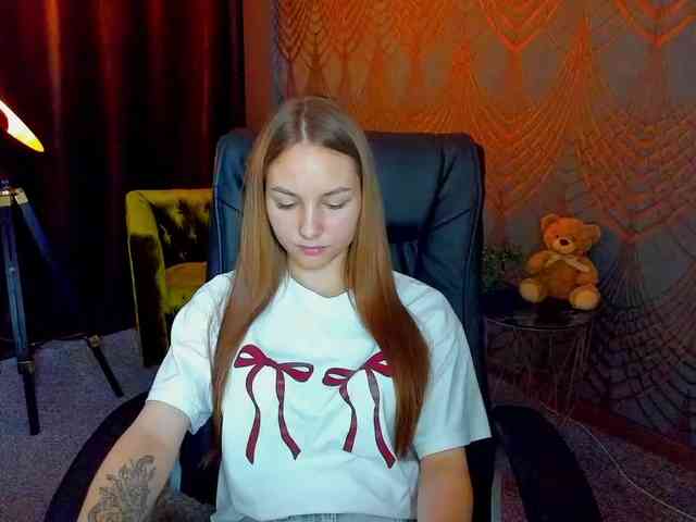MilaAddam webcam