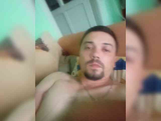 Artemka411 Live Webcam on BongaCams