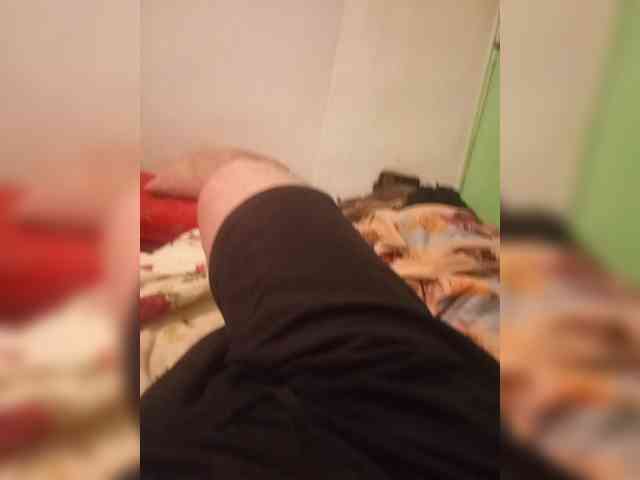 Artemka411 Live Webcam on BongaCams
