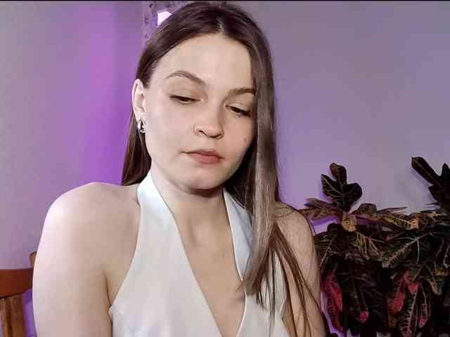 MaisieFresta webcam