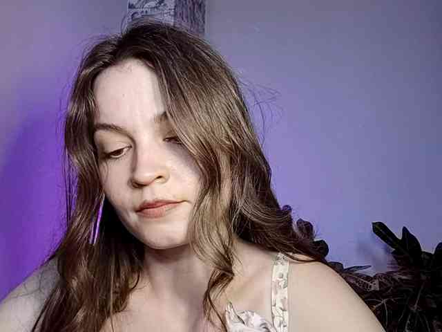 MaisieFresta webcam