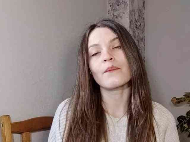 MaisieFresta webcam