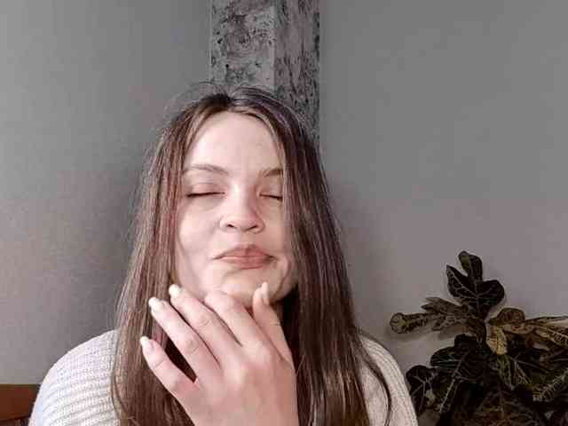 MaisieFresta webcam