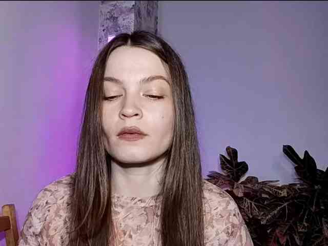 MaisieFresta webcam