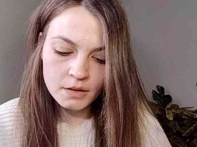 MaisieFresta webcam