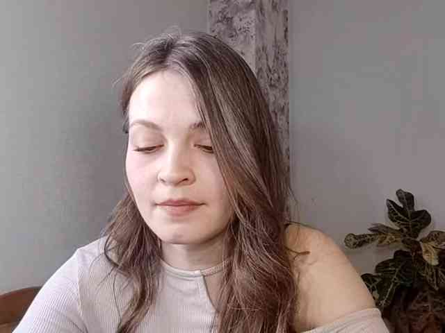MaisieFresta webcam