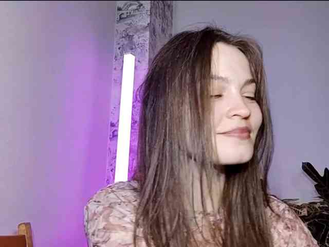 MaisieFresta webcam