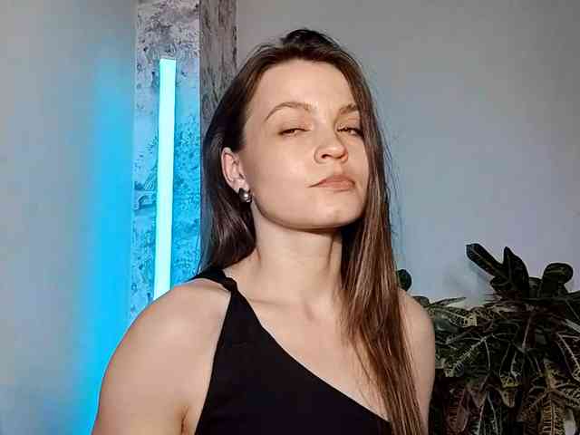 MaisieFresta webcam