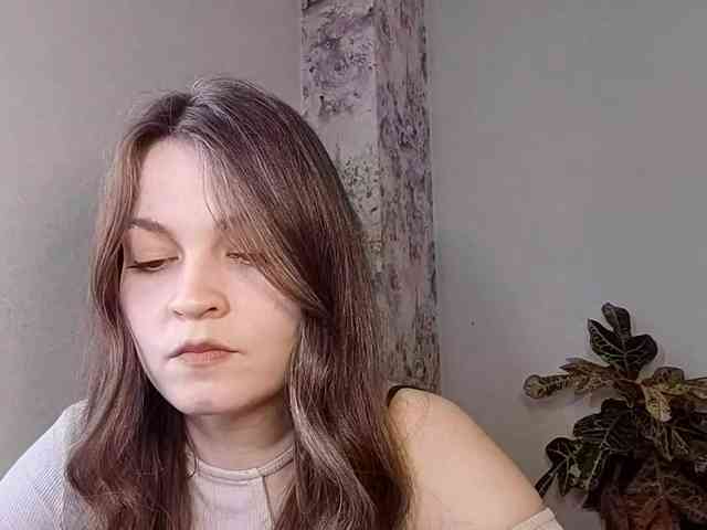MaisieFresta webcam