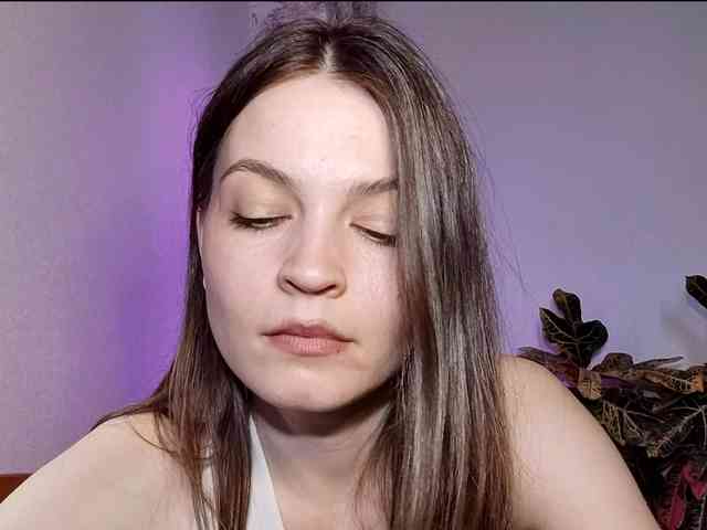 MaisieFresta webcam