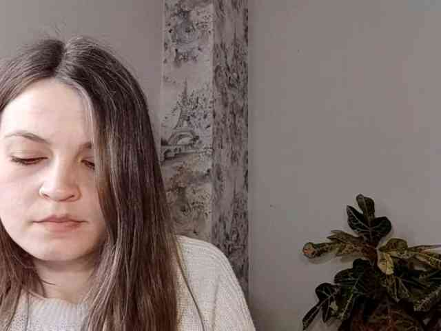 MaisieFresta webcam