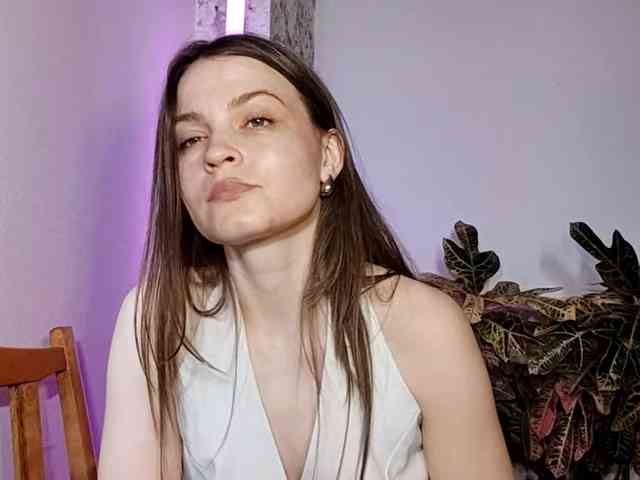 MaisieFresta webcam