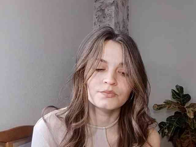 MaisieFresta webcam