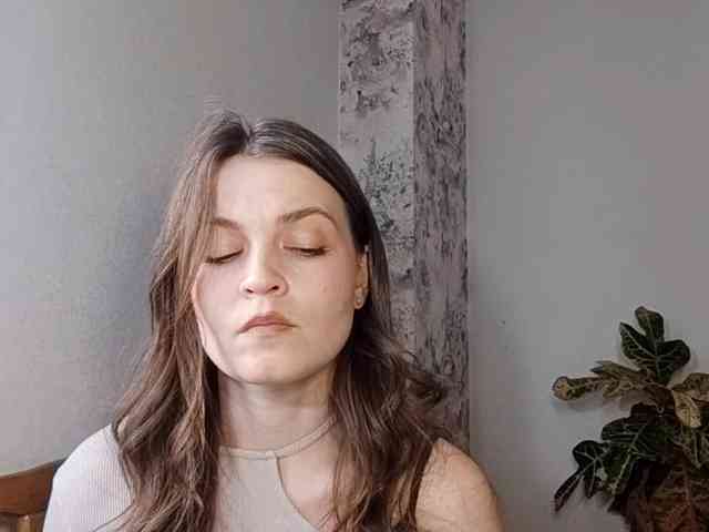 MaisieFresta webcam