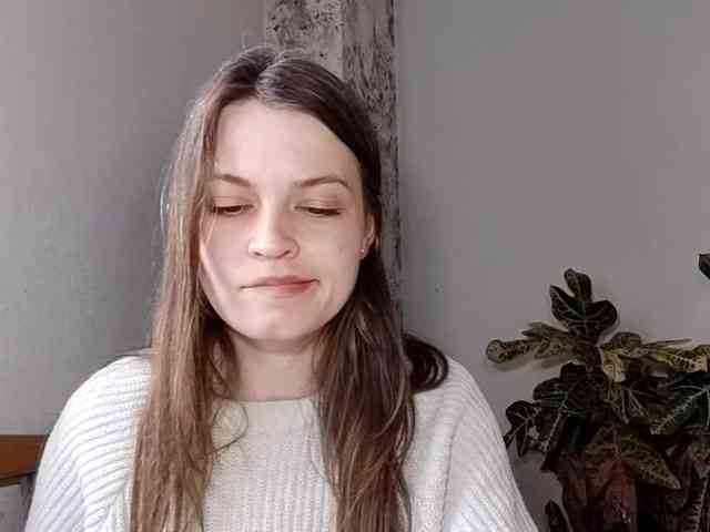 MaisieFresta webcam