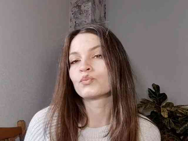 MaisieFresta webcam