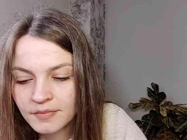 MaisieFresta webcam