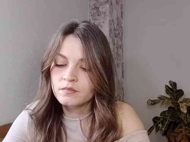 MaisieFresta webcam