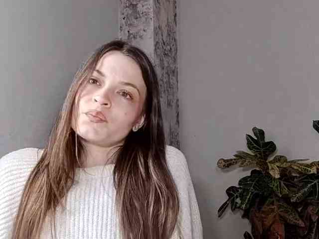 MaisieFresta webcam