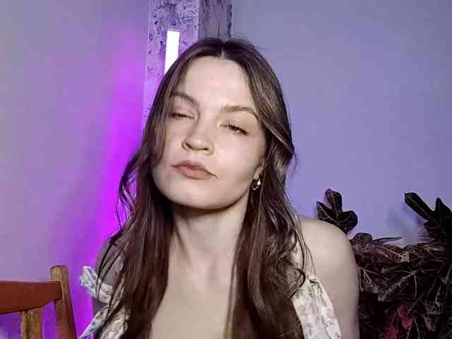 MaisieFresta webcam