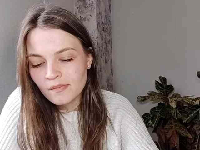 MaisieFresta webcam