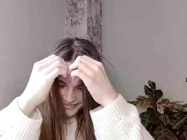 MaisieFresta webcam