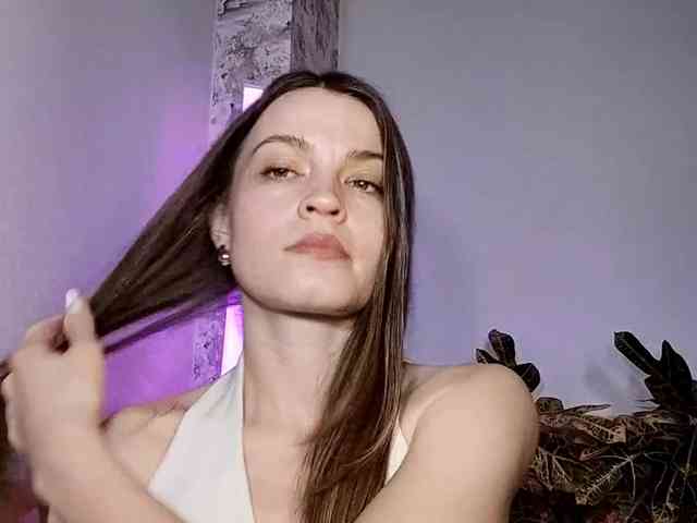 MaisieFresta webcam