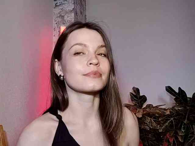 MaisieFresta webcam