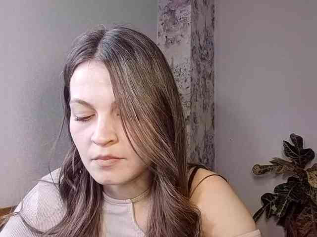 MaisieFresta webcam