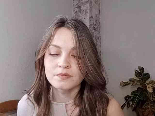 MaisieFresta webcam