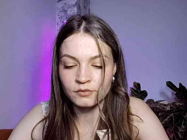 MaisieFresta webcam