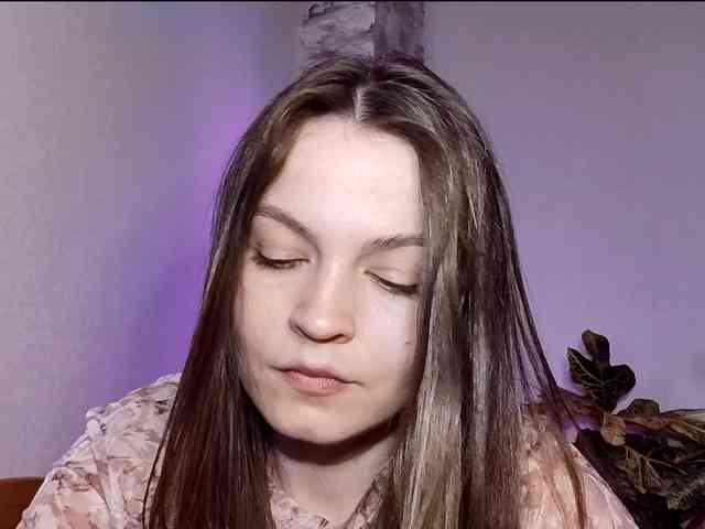 MaisieFresta webcam