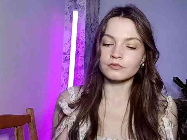 MaisieFresta webcam