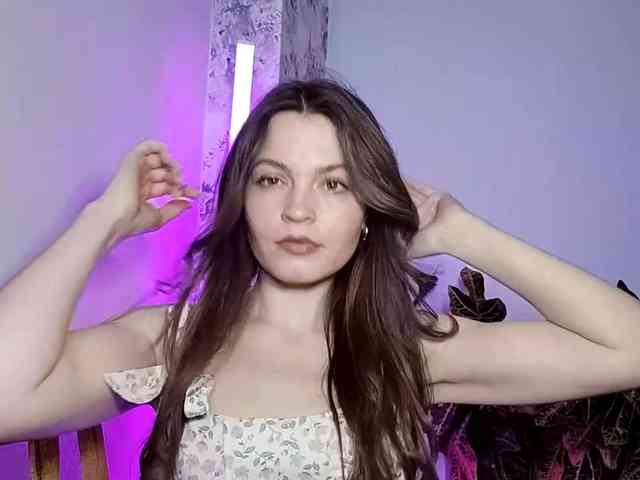 MaisieFresta webcam