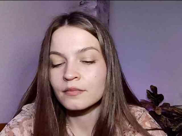 MaisieFresta webcam