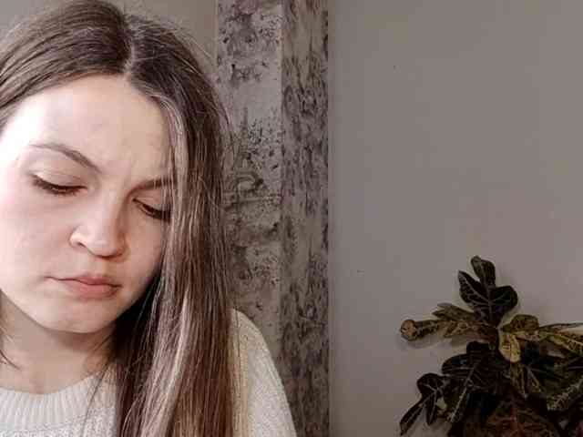 MaisieFresta webcam