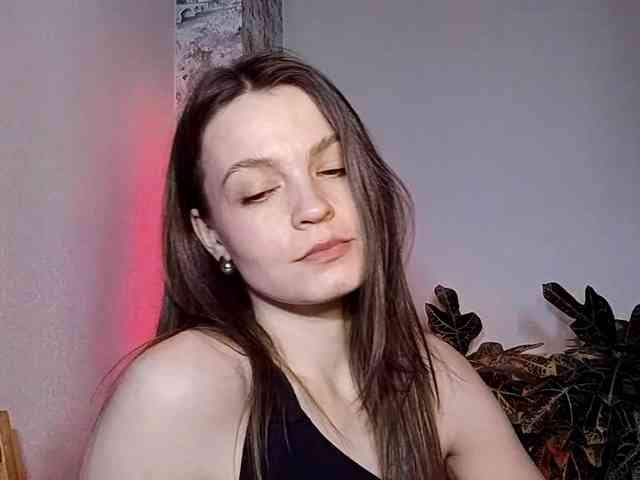 MaisieFresta webcam