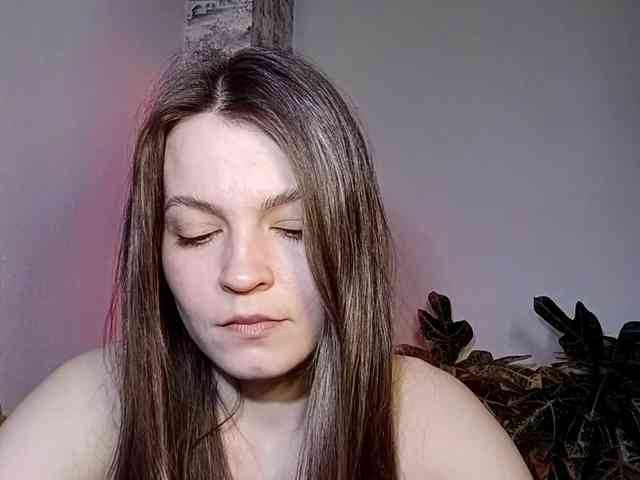 MaisieFresta webcam