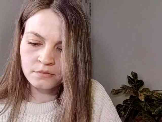 MaisieFresta webcam