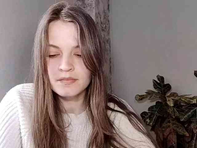MaisieFresta webcam
