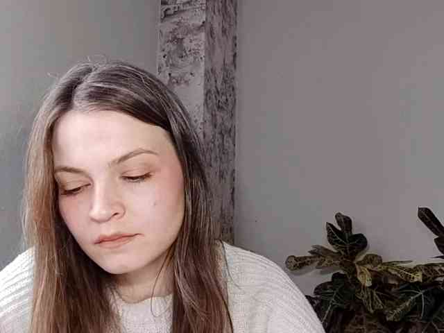 MaisieFresta webcam