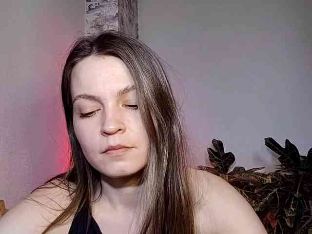 MaisieFresta webcam