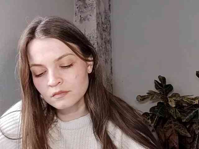MaisieFresta webcam