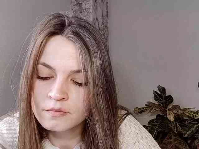MaisieFresta webcam