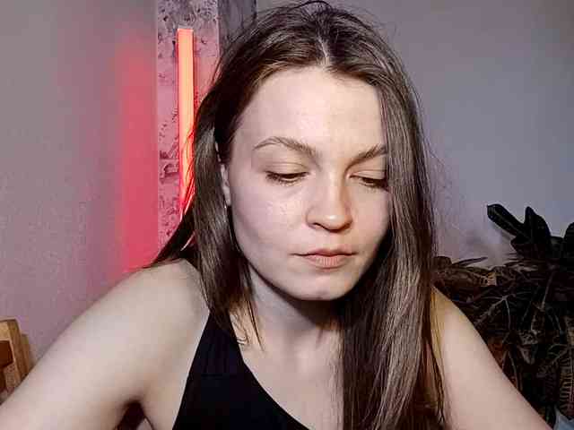 MaisieFresta webcam