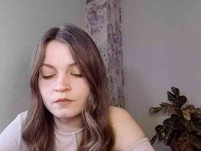 MaisieFresta webcam